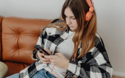 Navigating the Digital World: A Guide to Screens and Your Child’s Well-Being